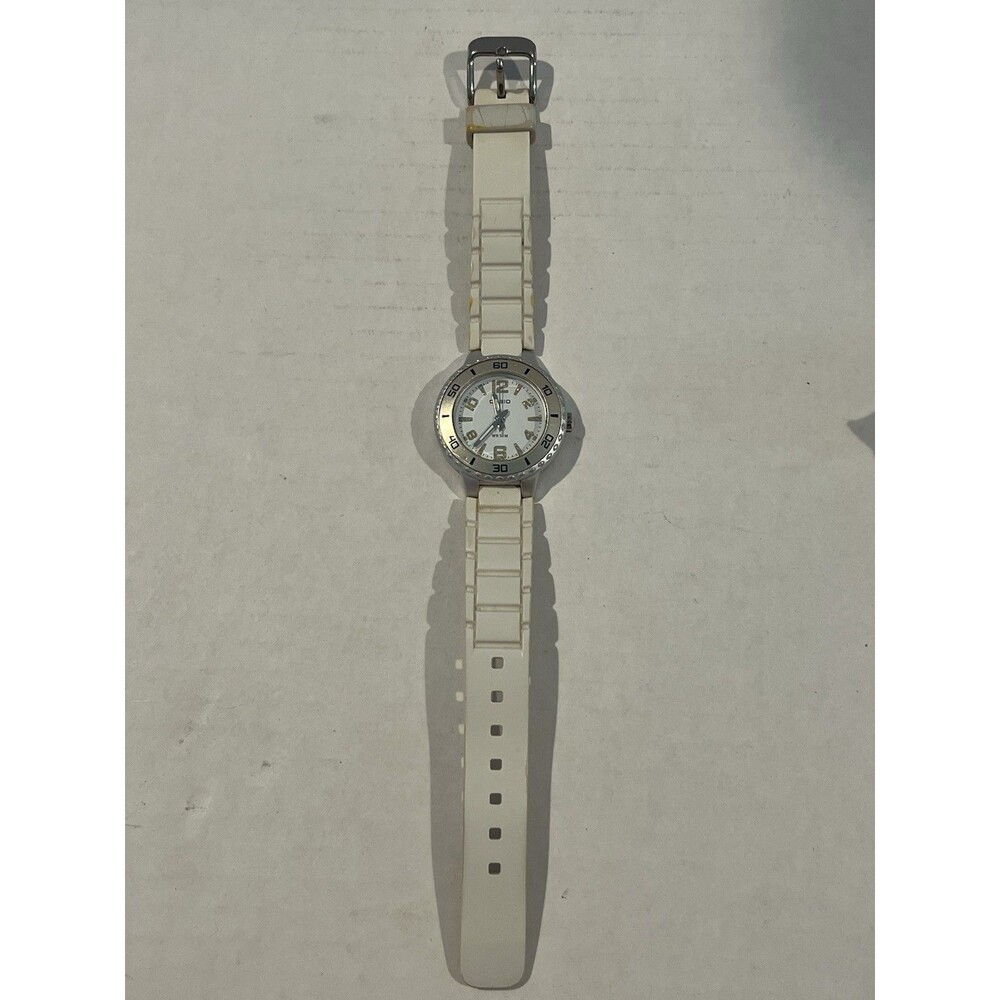 Casio LRW-200H White Analog Dive Style Watch 50M Battery Needed